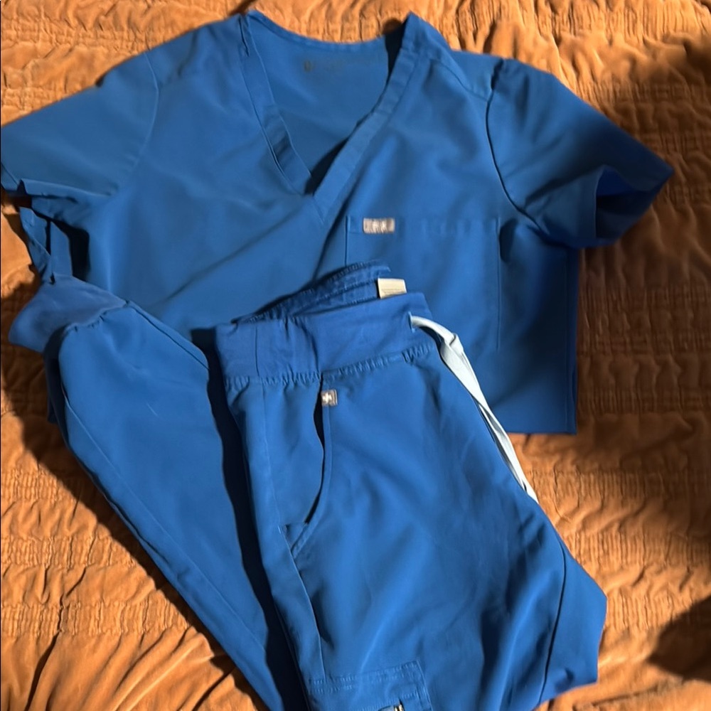 Royal blue figs Scrub Set